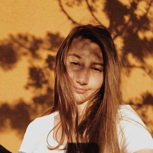 Meet your Posher, Nadia